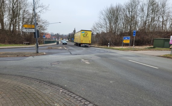 Verkehrsfreigabe Kreisverkehr Maschen -
